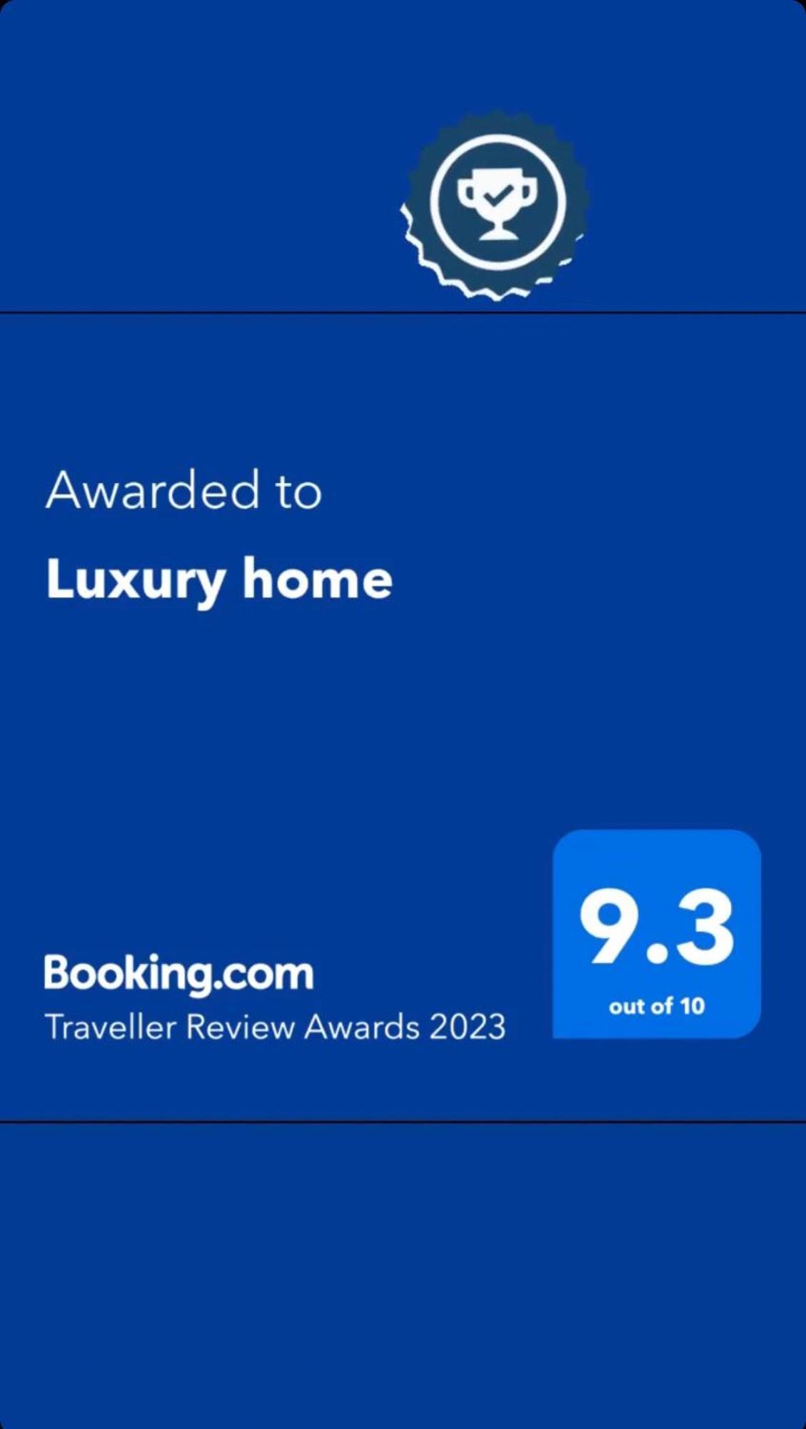 Luxury Апартаменти *